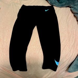 crop nike workout leggings